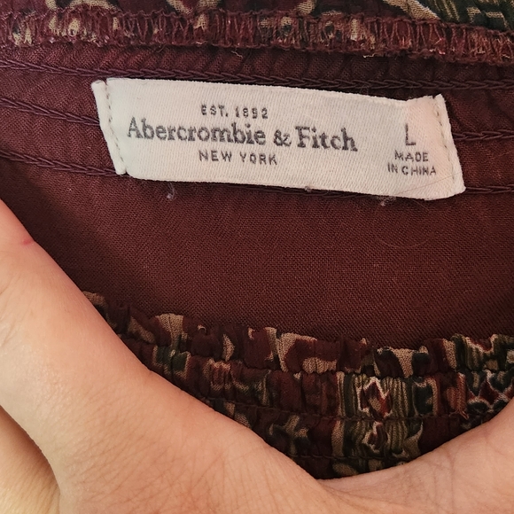 Abercrombie & Fitch Long Rustic Pattern Off the Shoulder Maxi Dress - Picture 3 of 3